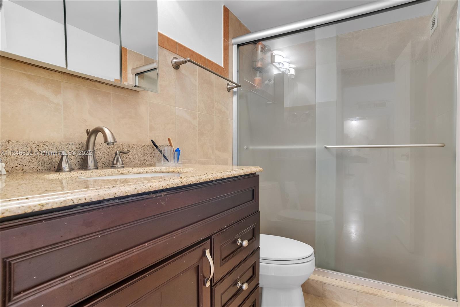 PARKER PLAZA ESTATES COND - Residential
