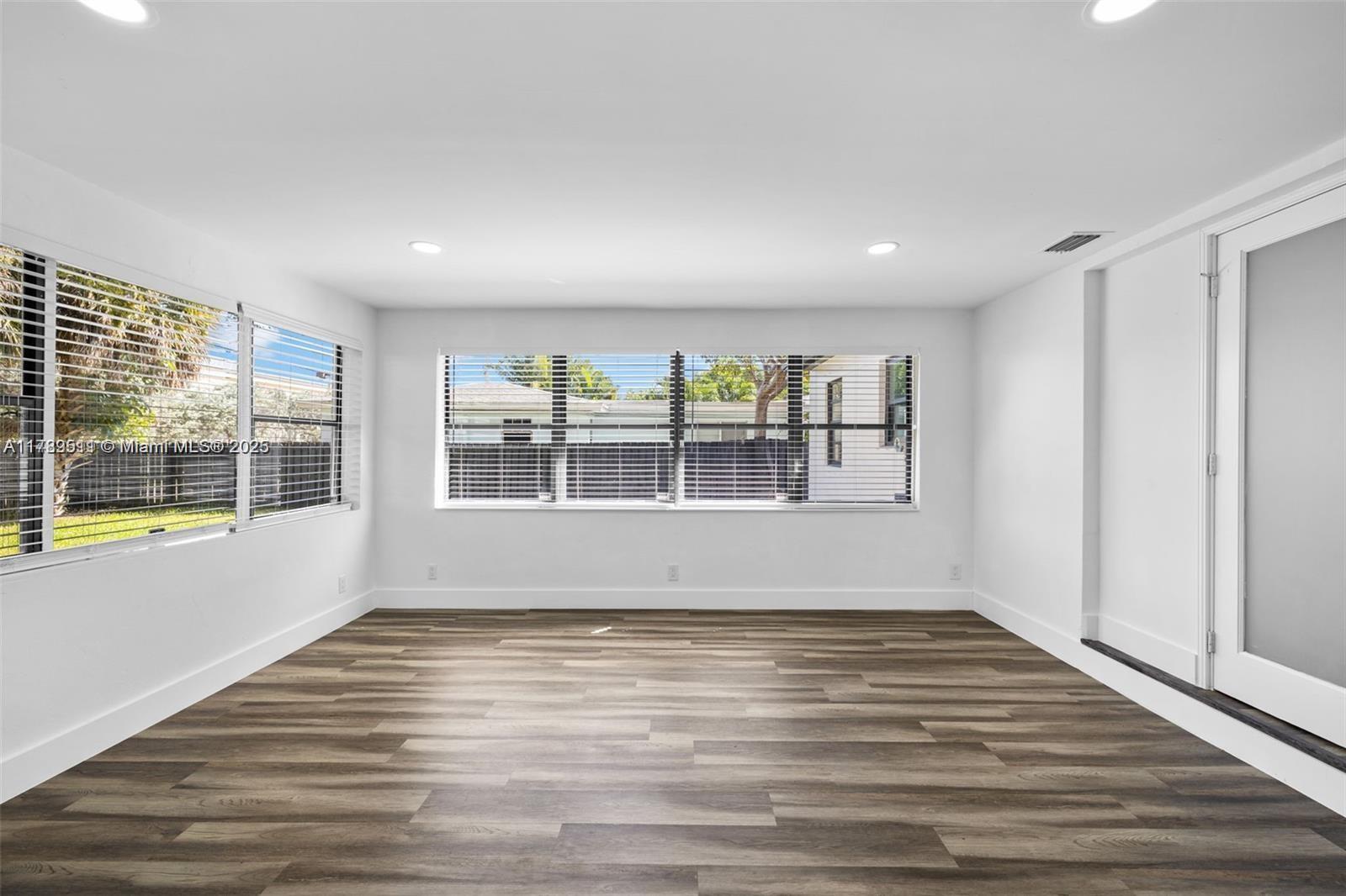 HOLLYWOOD HOMESITES REV P - Residential