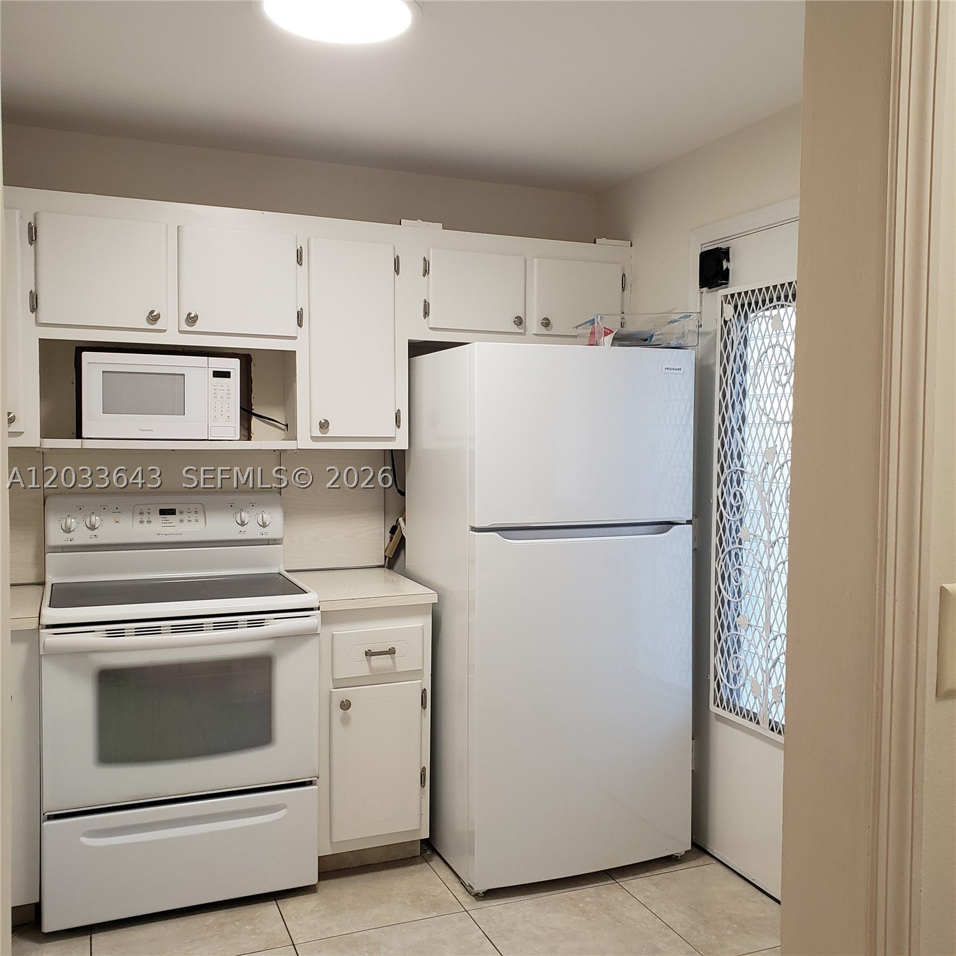 MEADOWBROOK TOWERS CONDO - Residential Lease