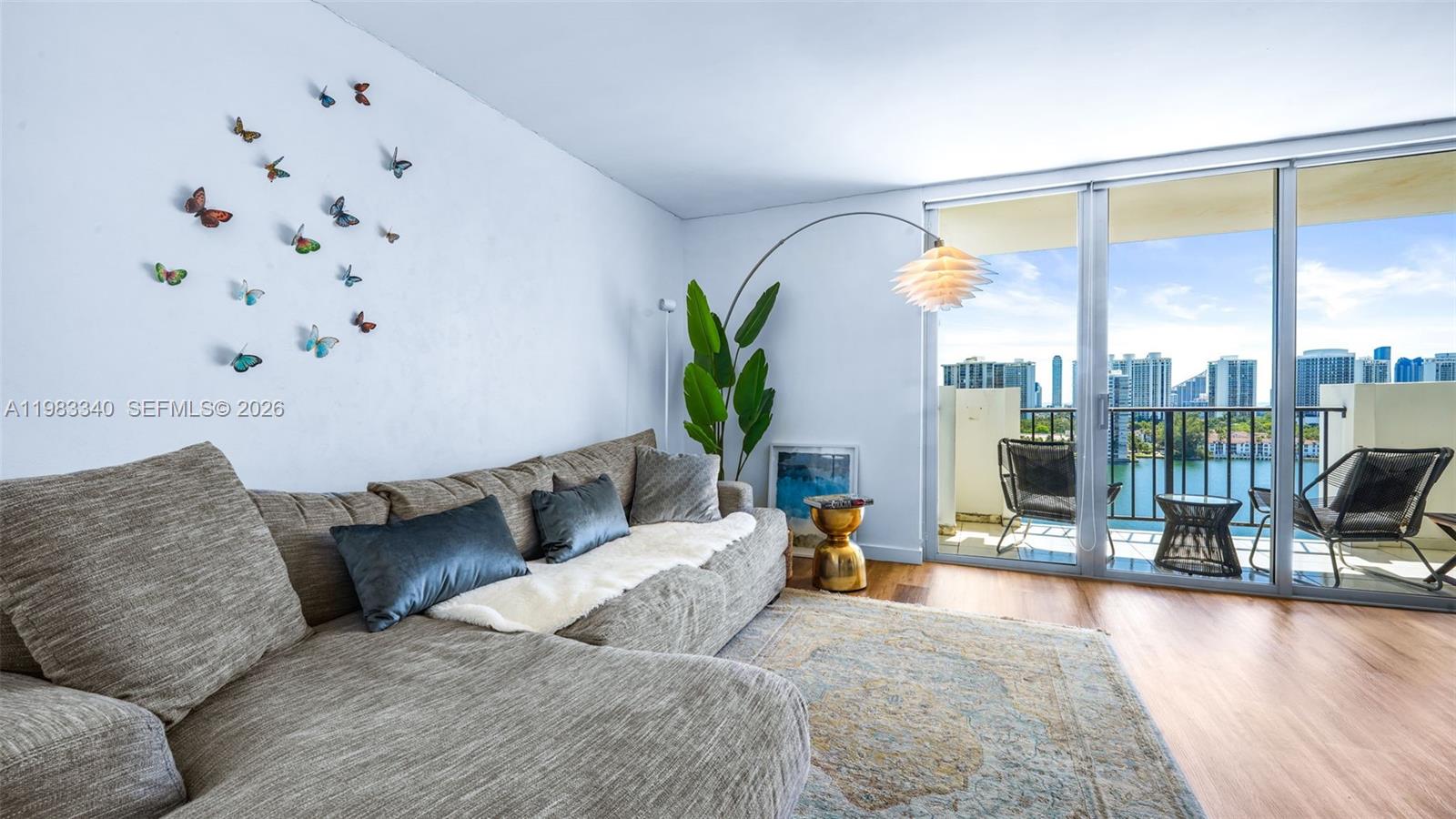 COMMODORE PLAZA CONDO - Residential
