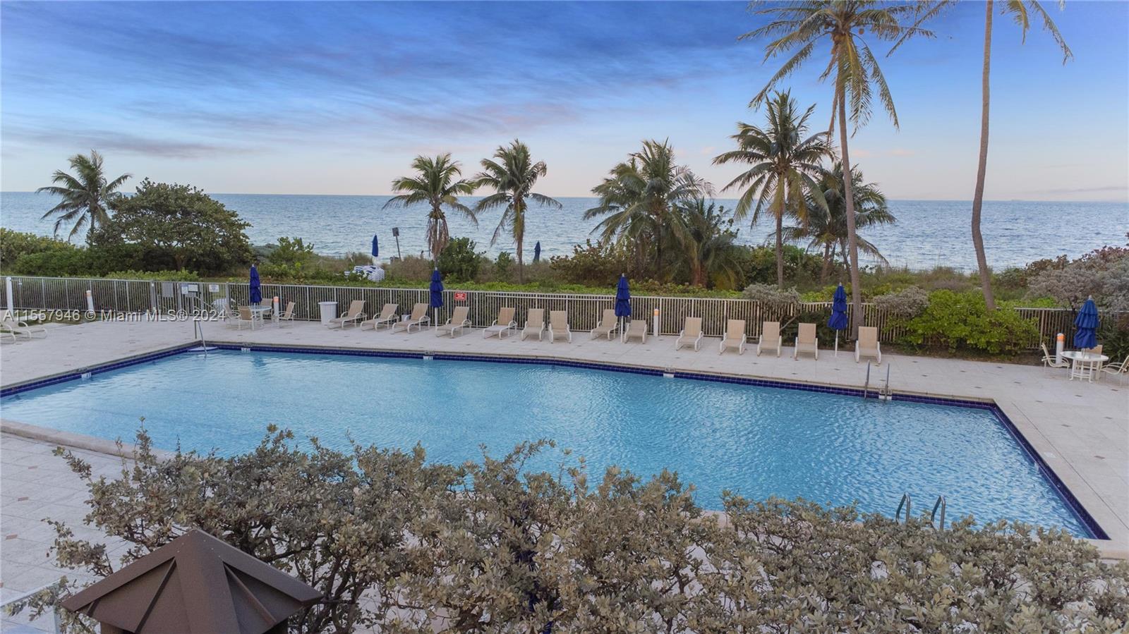 MAR-AZUL CONDO - Residential
