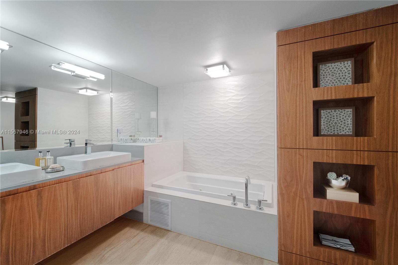 MAR-AZUL CONDO - Residential