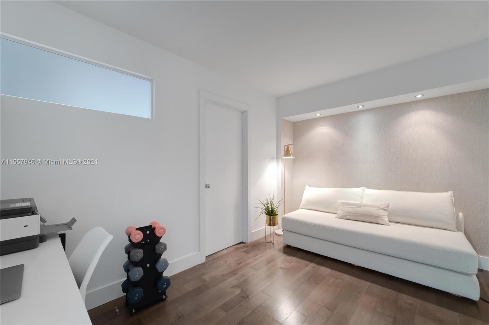 MAR-AZUL CONDO - Residential