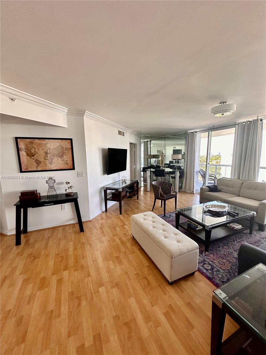 LA GORCE PALACE CONDO - Residential