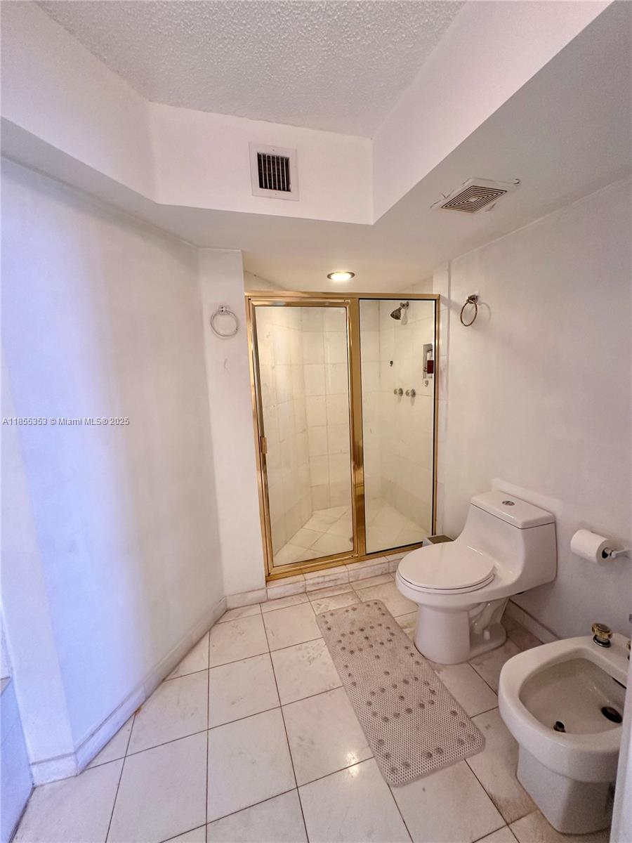 LA GORCE PALACE CONDO - Residential