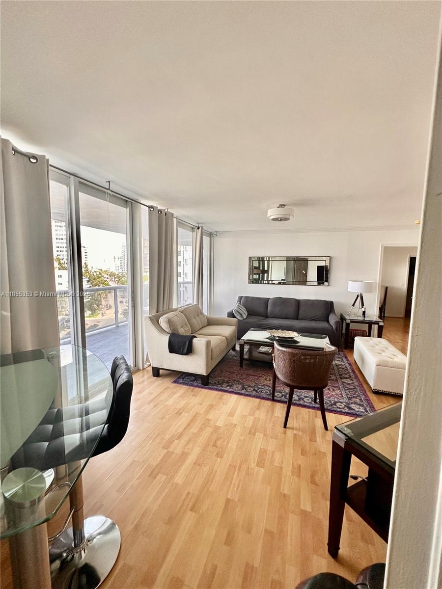 LA GORCE PALACE CONDO - Residential