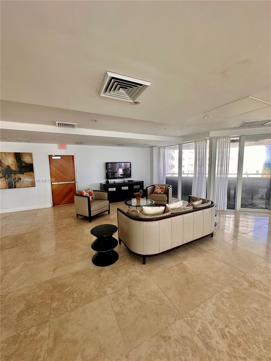 LA GORCE PALACE CONDO - Residential