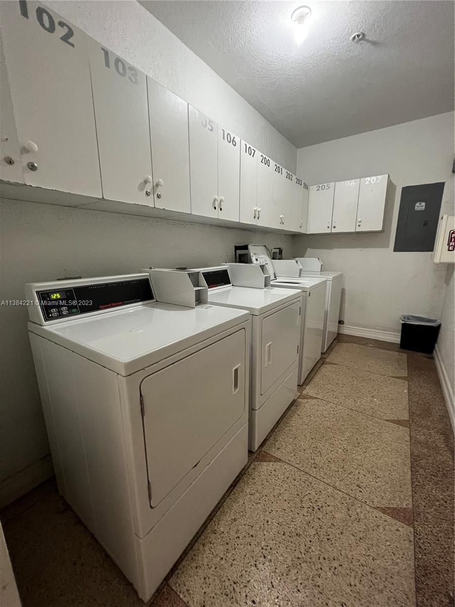 THE BAYLISS CONDO - Residential Lease