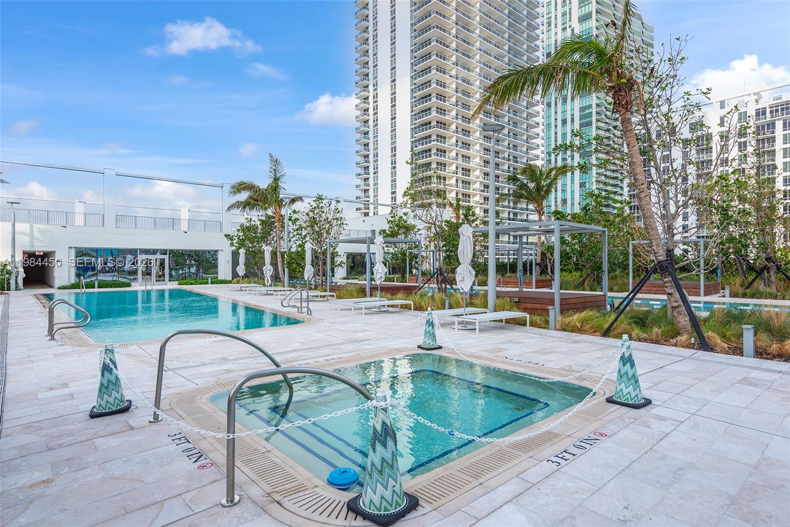 ESCOTTONIA PARK - Residential