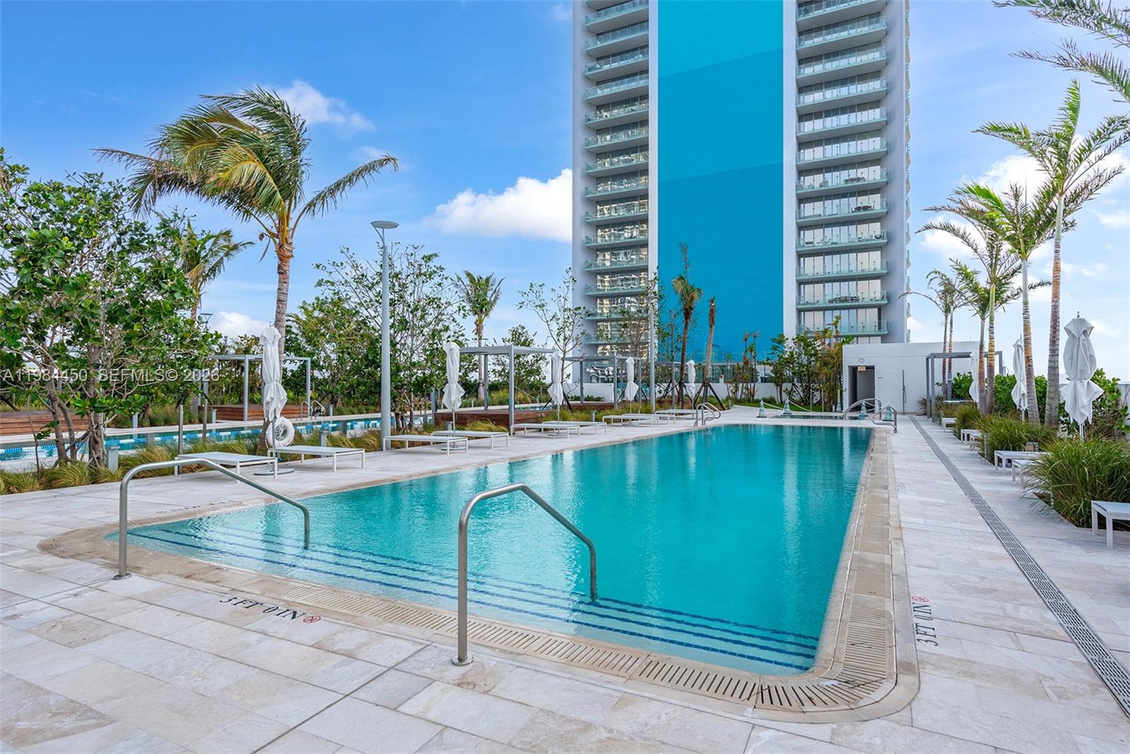 ESCOTTONIA PARK - Residential