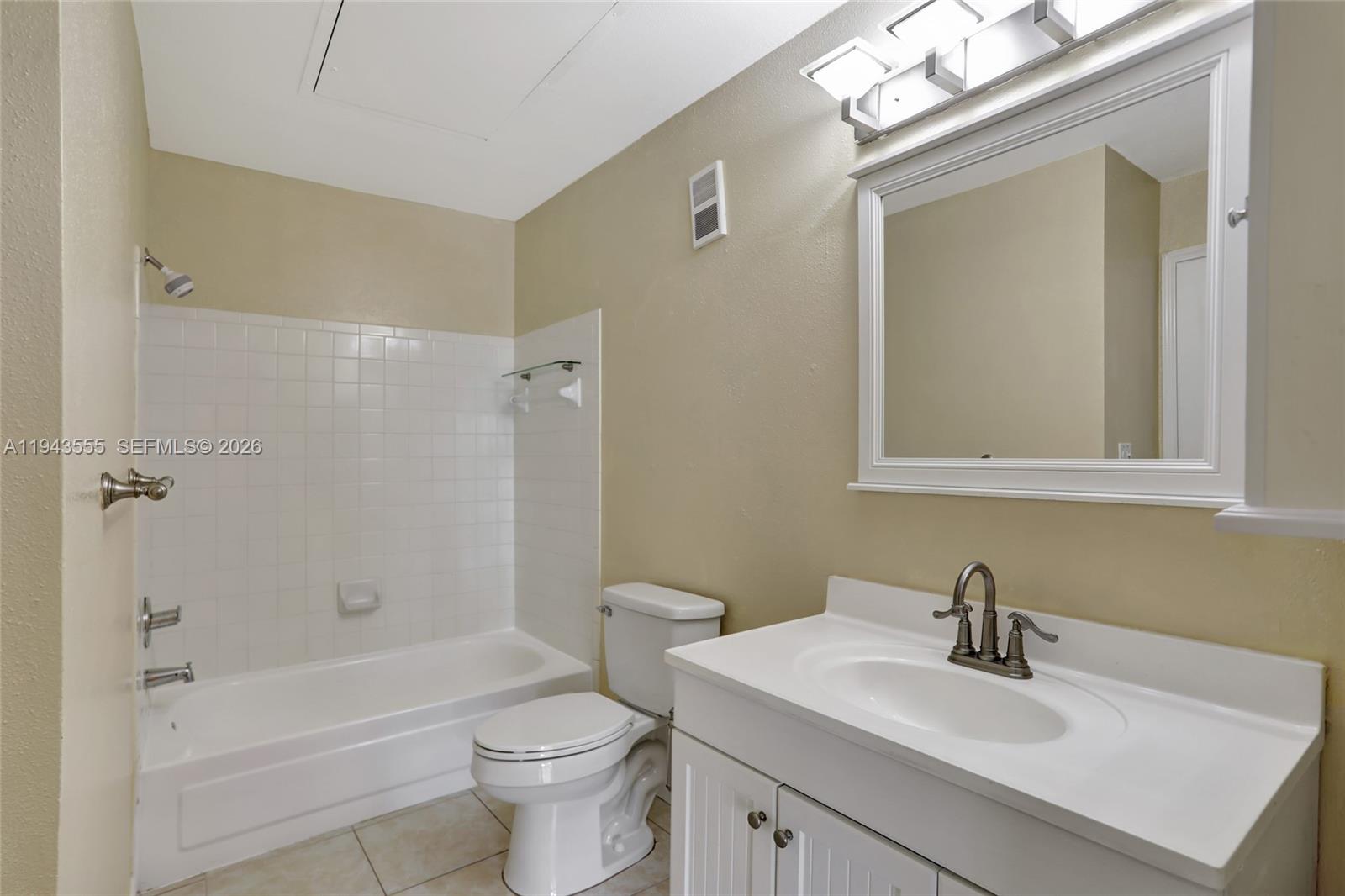 SAILBOAT POINTE CONDO - Residential