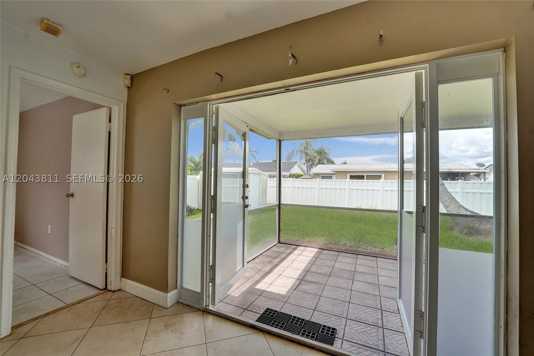 SUNRISE GOLF VILLAGE - Residential