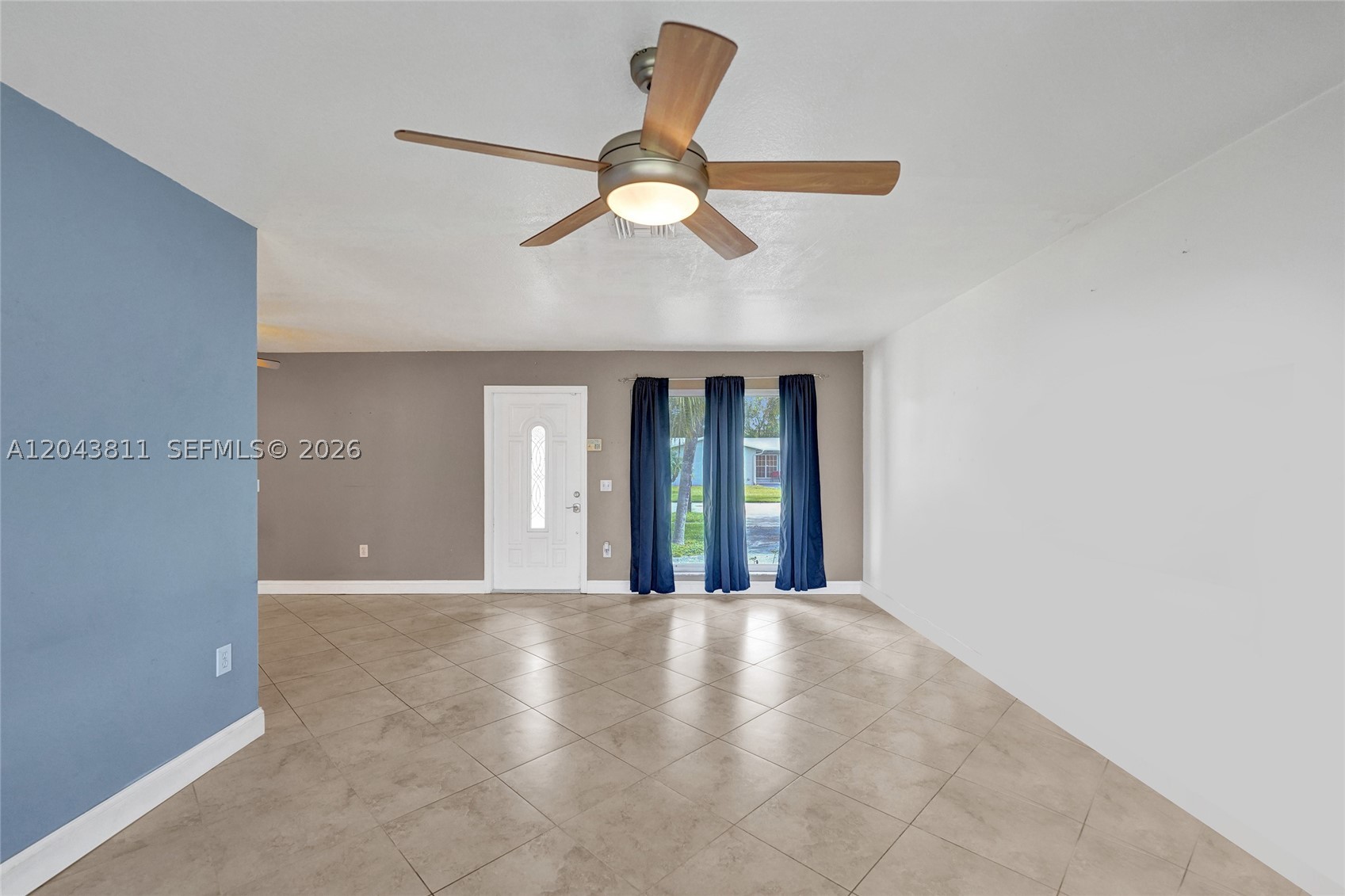SUNRISE GOLF VILLAGE - Residential