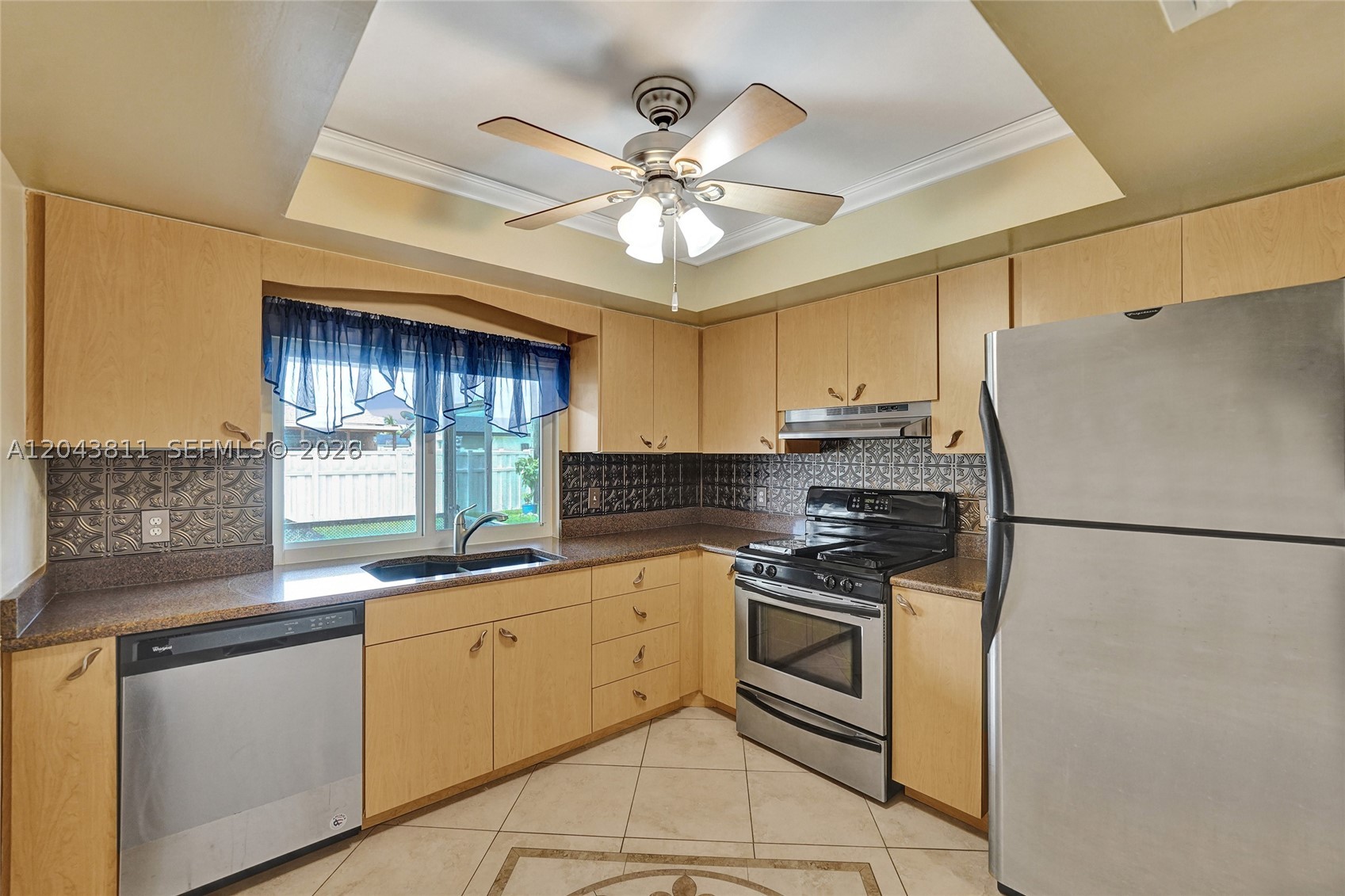 SUNRISE GOLF VILLAGE - Residential