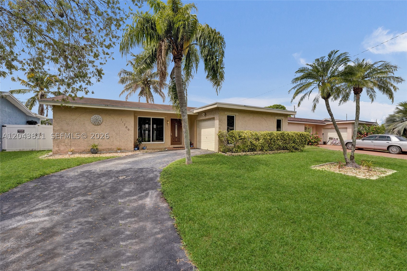 SUNRISE GOLF VILLAGE - Residential