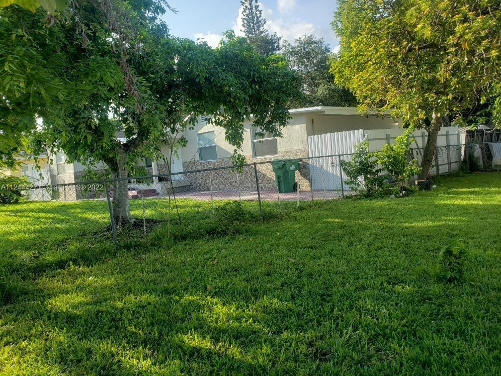 AVOCADO ESTATES - Residential