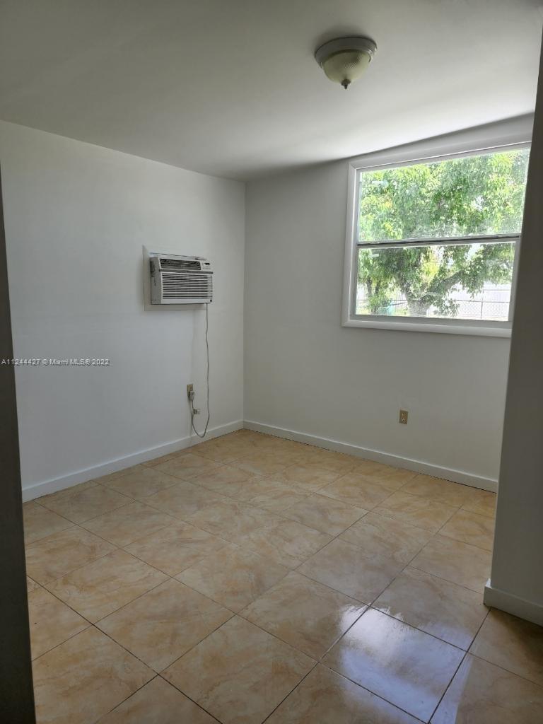 AVOCADO ESTATES - Residential