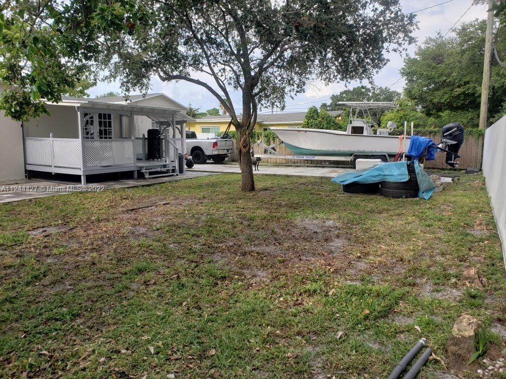 AVOCADO ESTATES - Residential