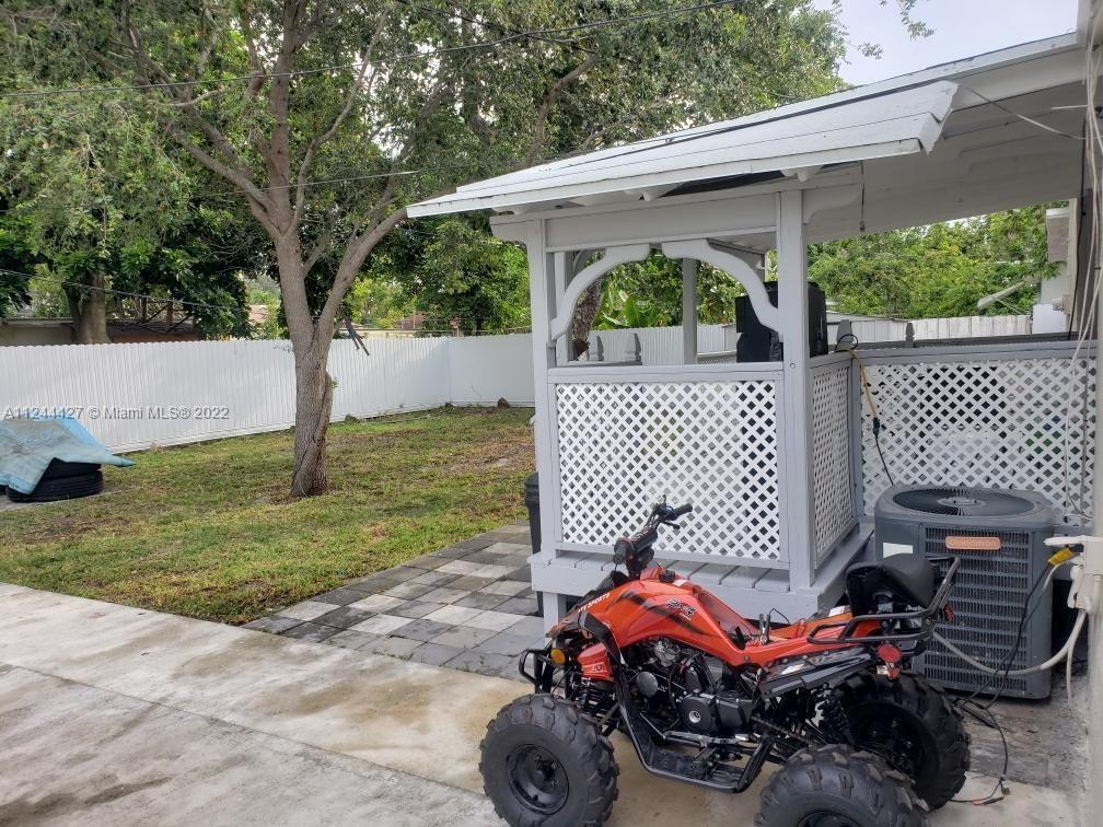 AVOCADO ESTATES - Residential