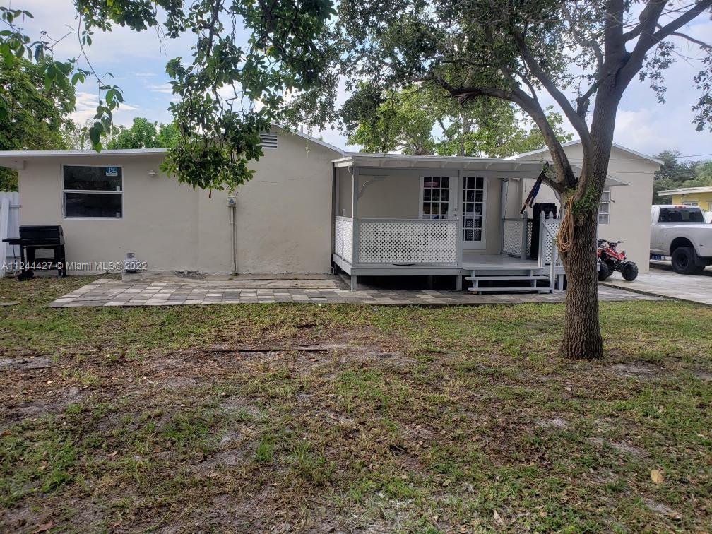 AVOCADO ESTATES - Residential