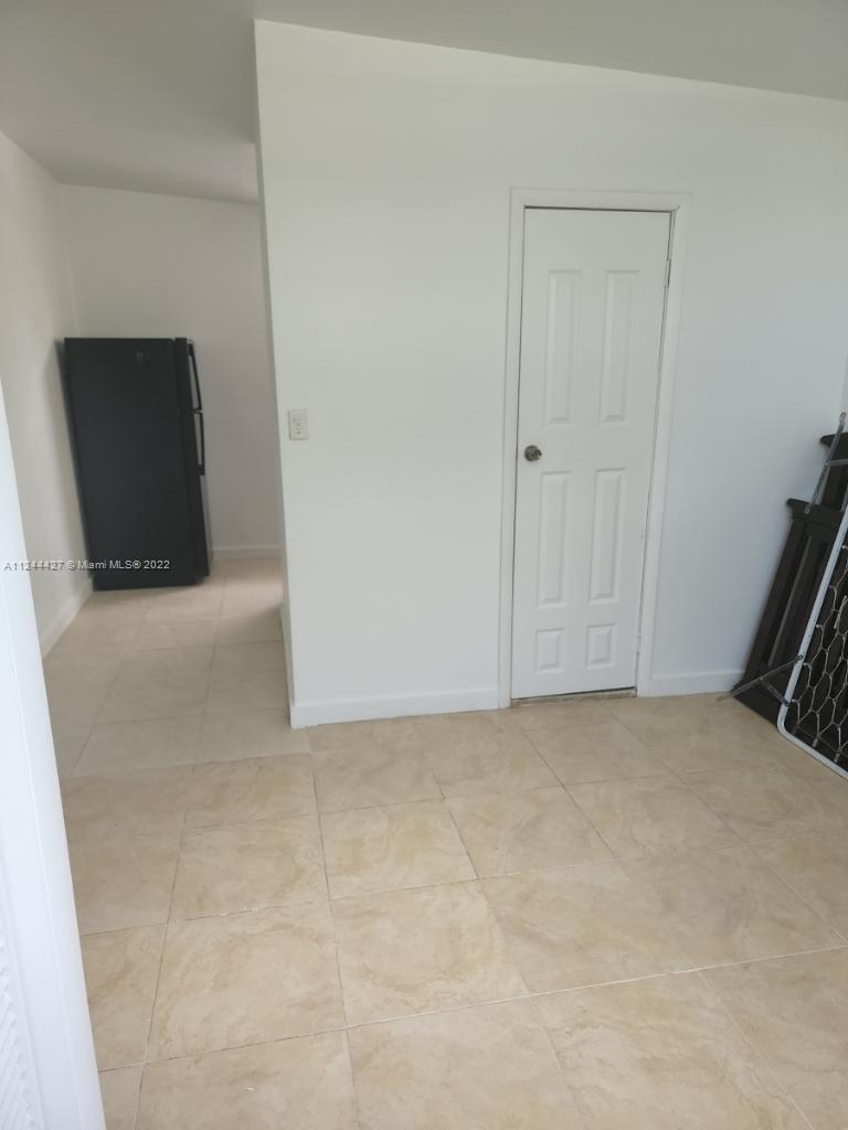 AVOCADO ESTATES - Residential