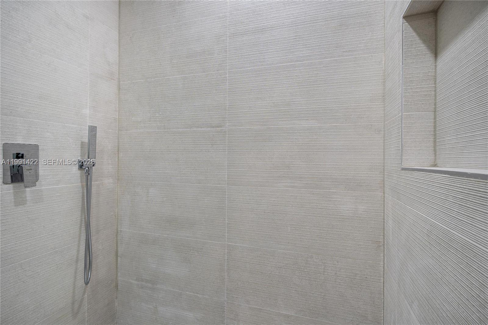 281 PRIME CONDO - Residential