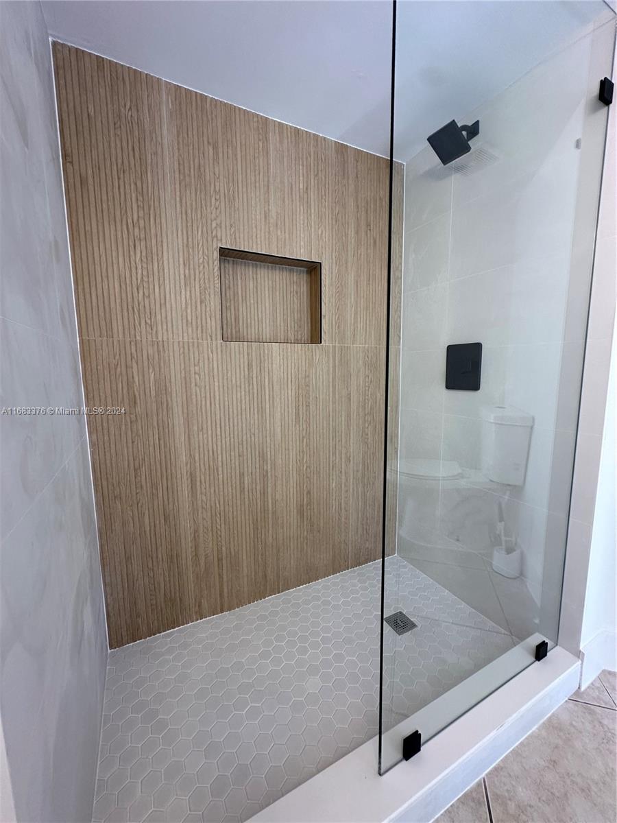 BLEAU FONTAINE CONDO #3 - Residential Lease