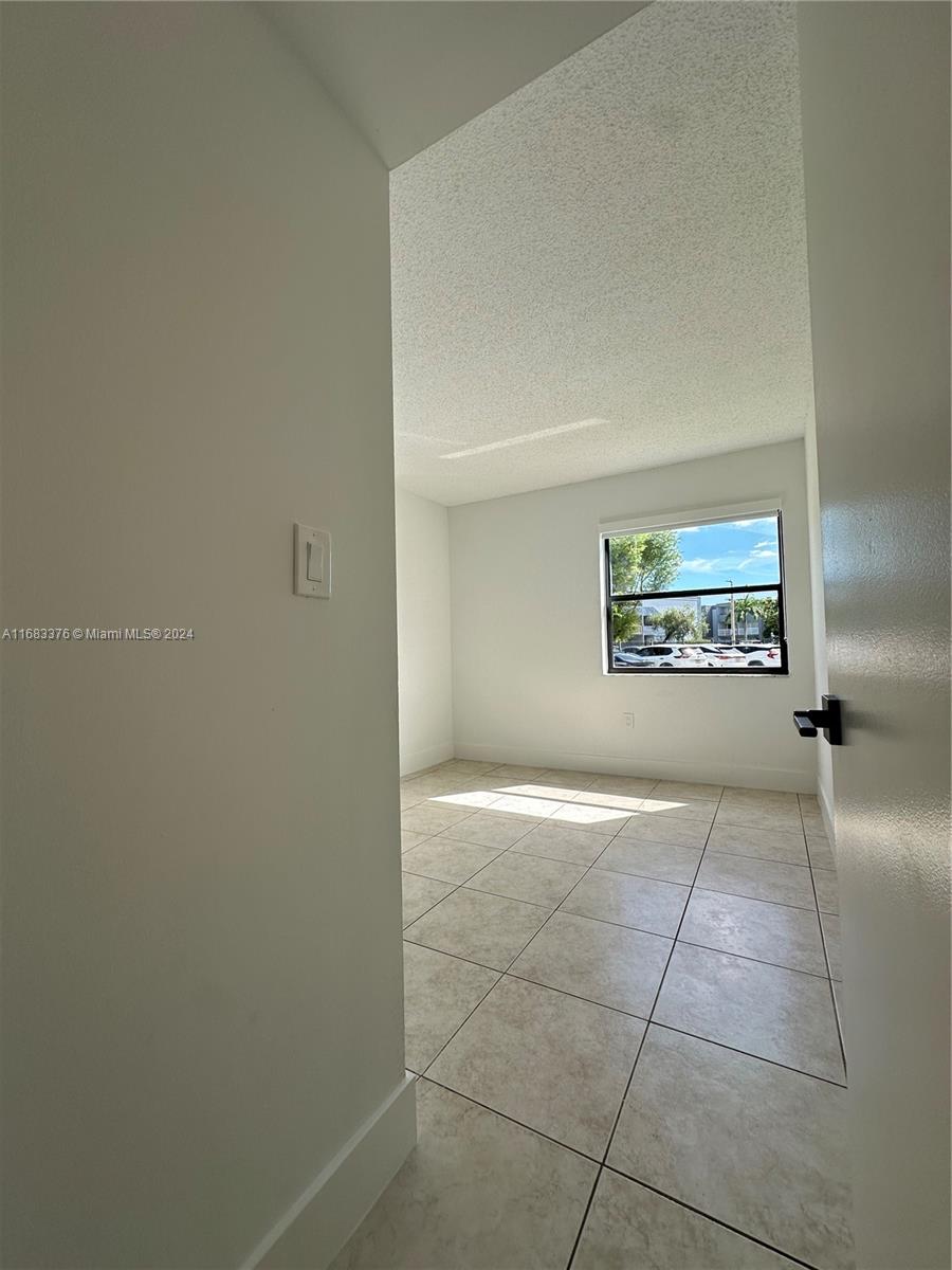 BLEAU FONTAINE CONDO #3 - Residential Lease