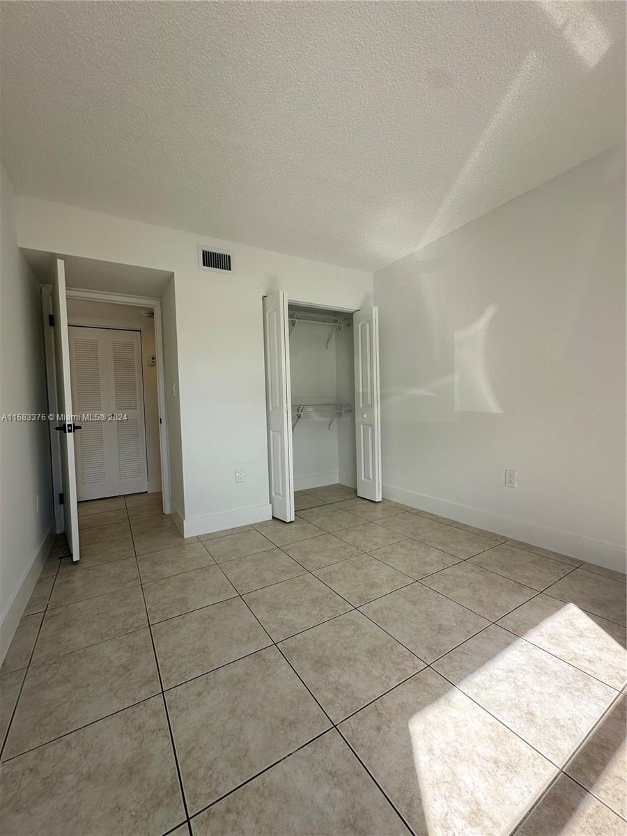 BLEAU FONTAINE CONDO #3 - Residential Lease