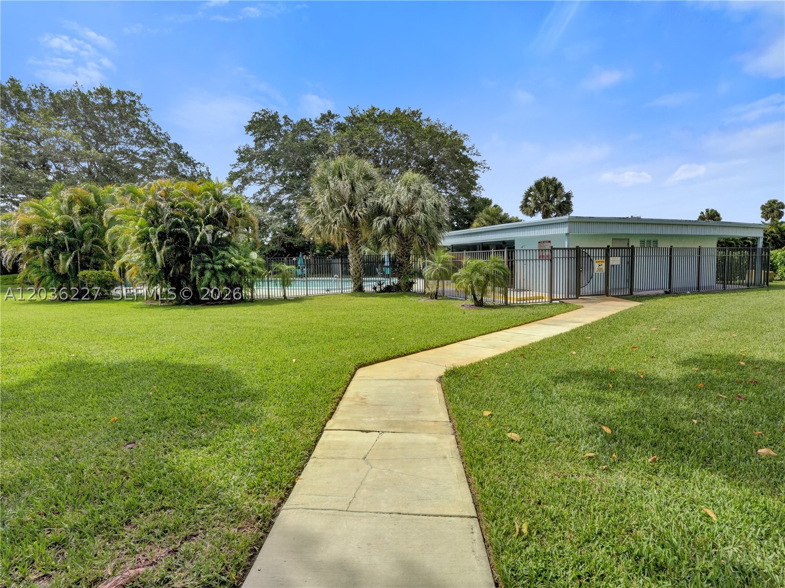ISLE OF SANDALFOOT CONDO - Residential