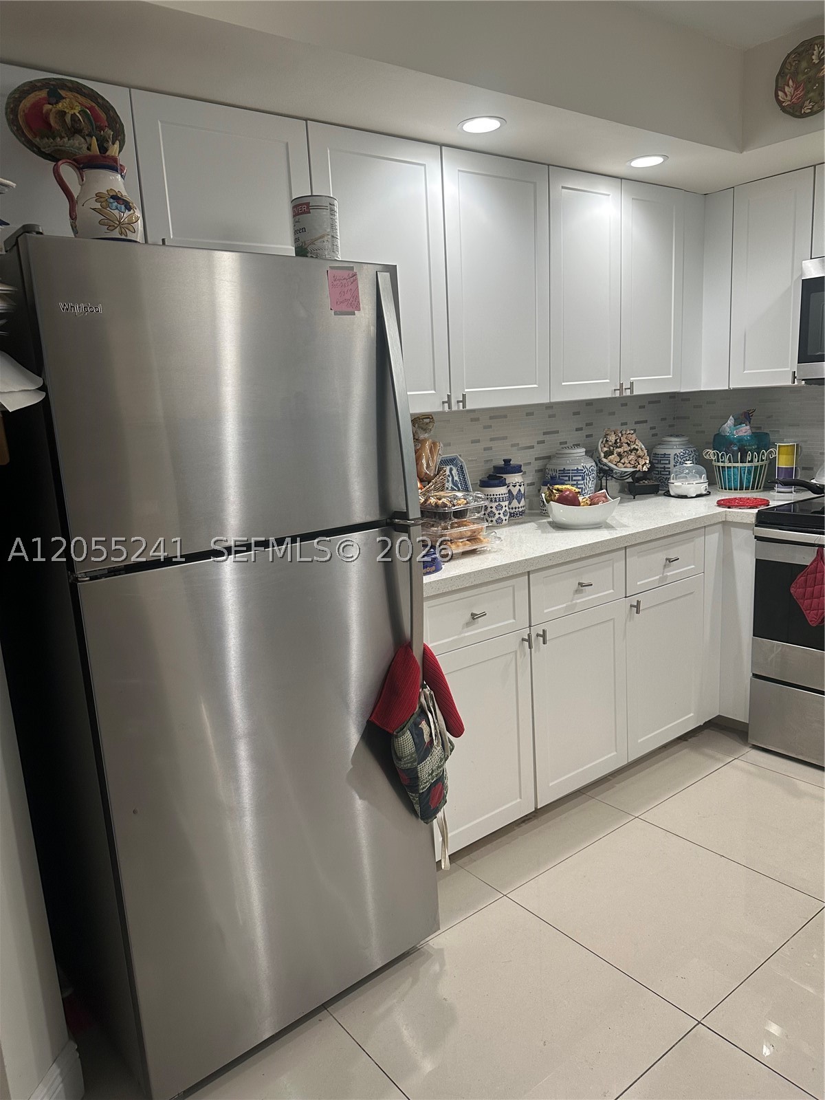 CAMBRIDGE AT CENTURY VILL - Residential