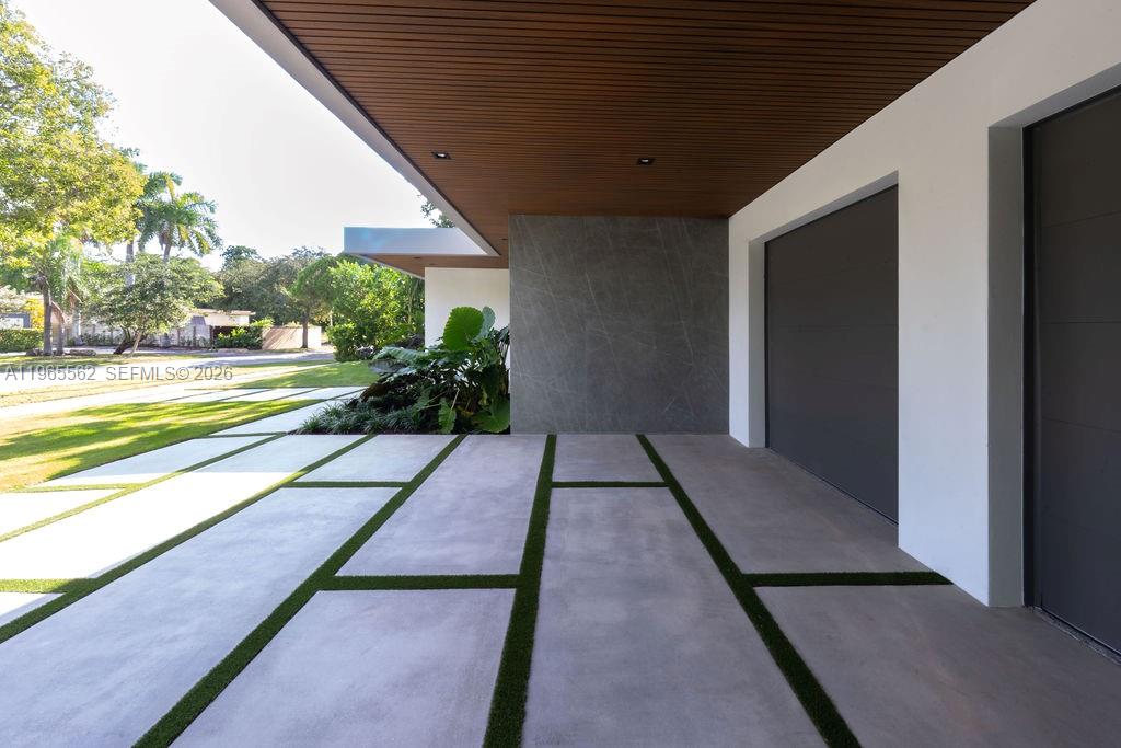 BAY HEIGHTS - Residential