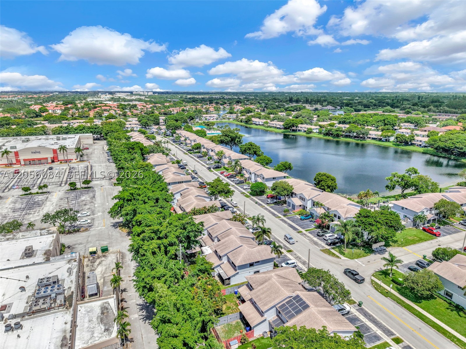 PEMBROKE POINTE SECTION T - Residential
