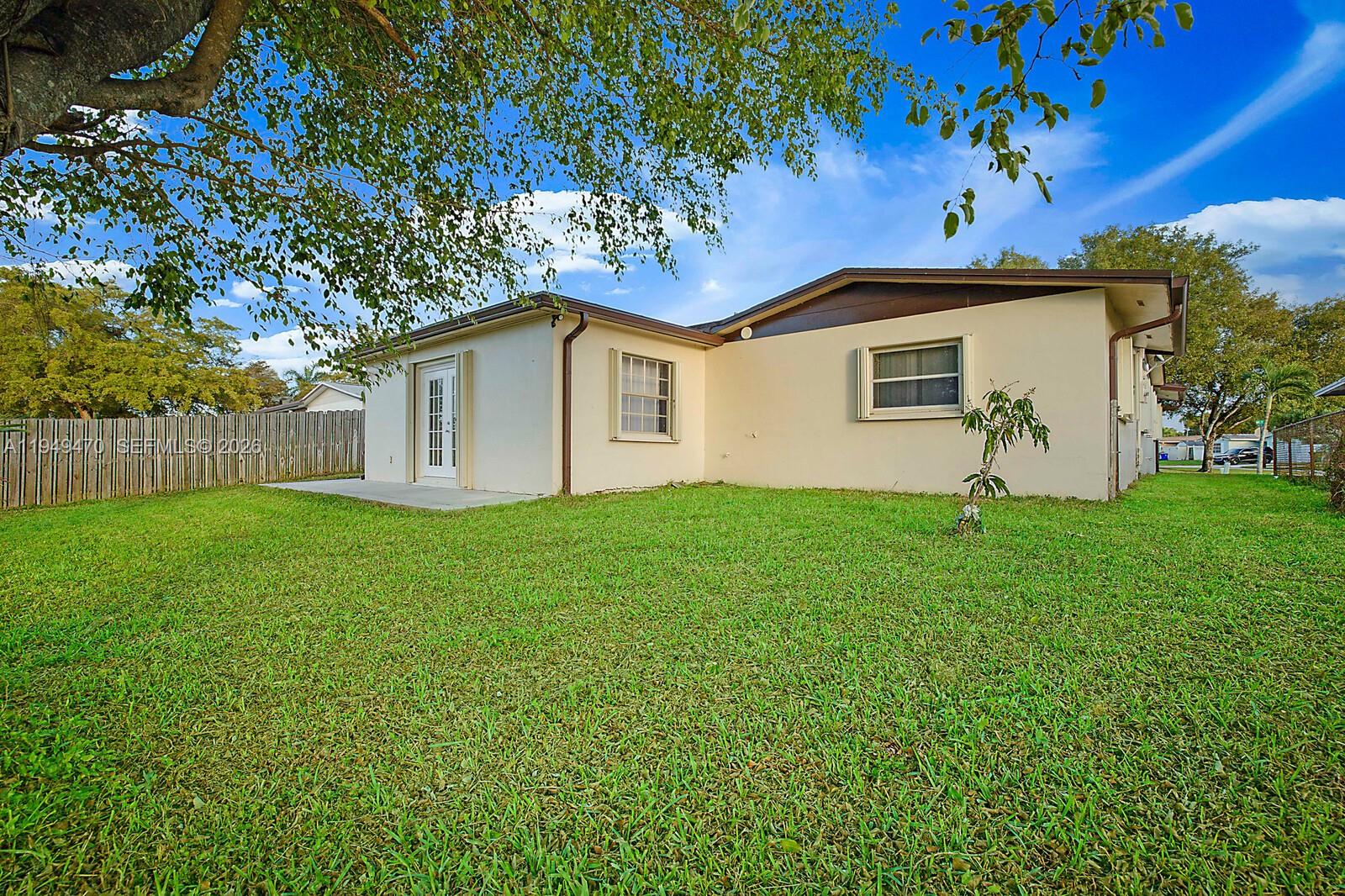 RAINBOW LAKES - Residential
