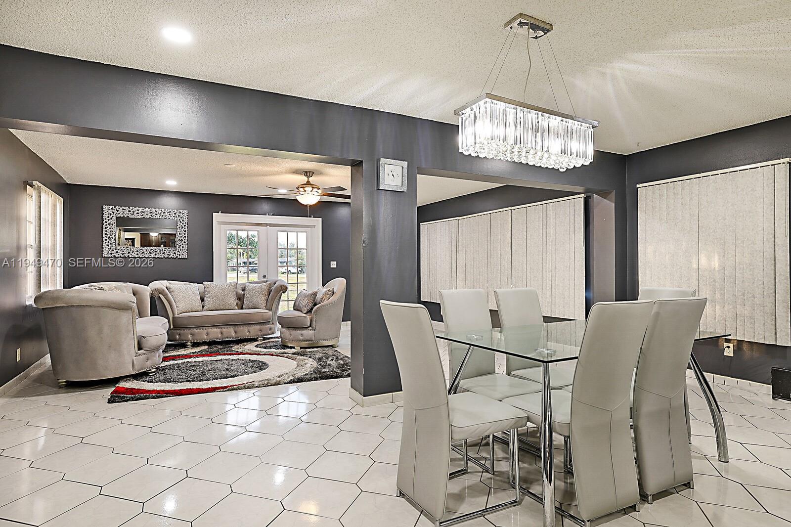 RAINBOW LAKES - Residential