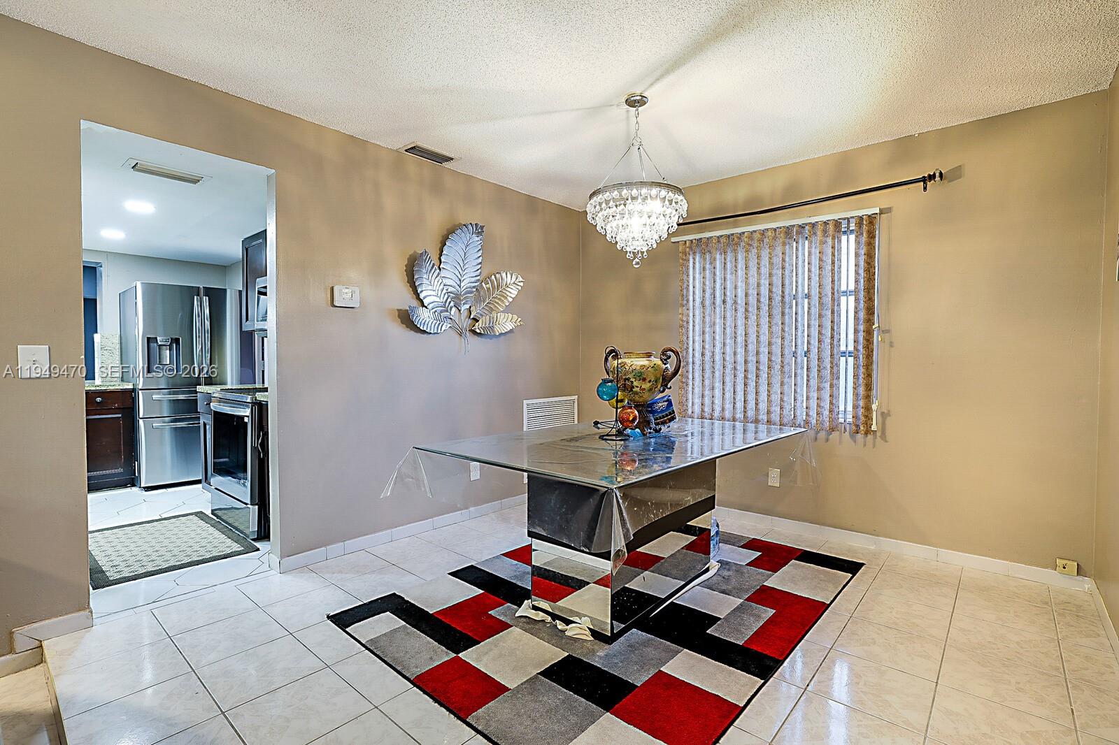 RAINBOW LAKES - Residential