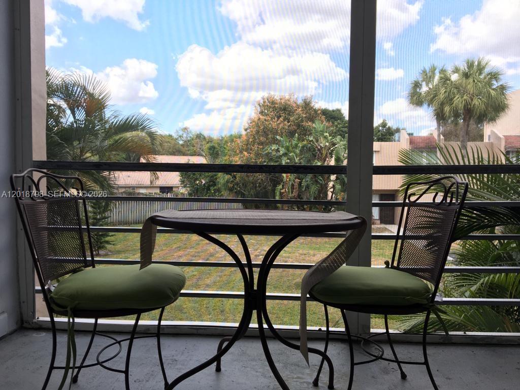 Live Oak Condo EIGHT - Residential