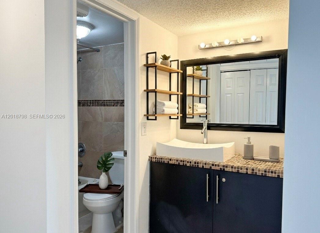 Live Oak Condo EIGHT - Residential
