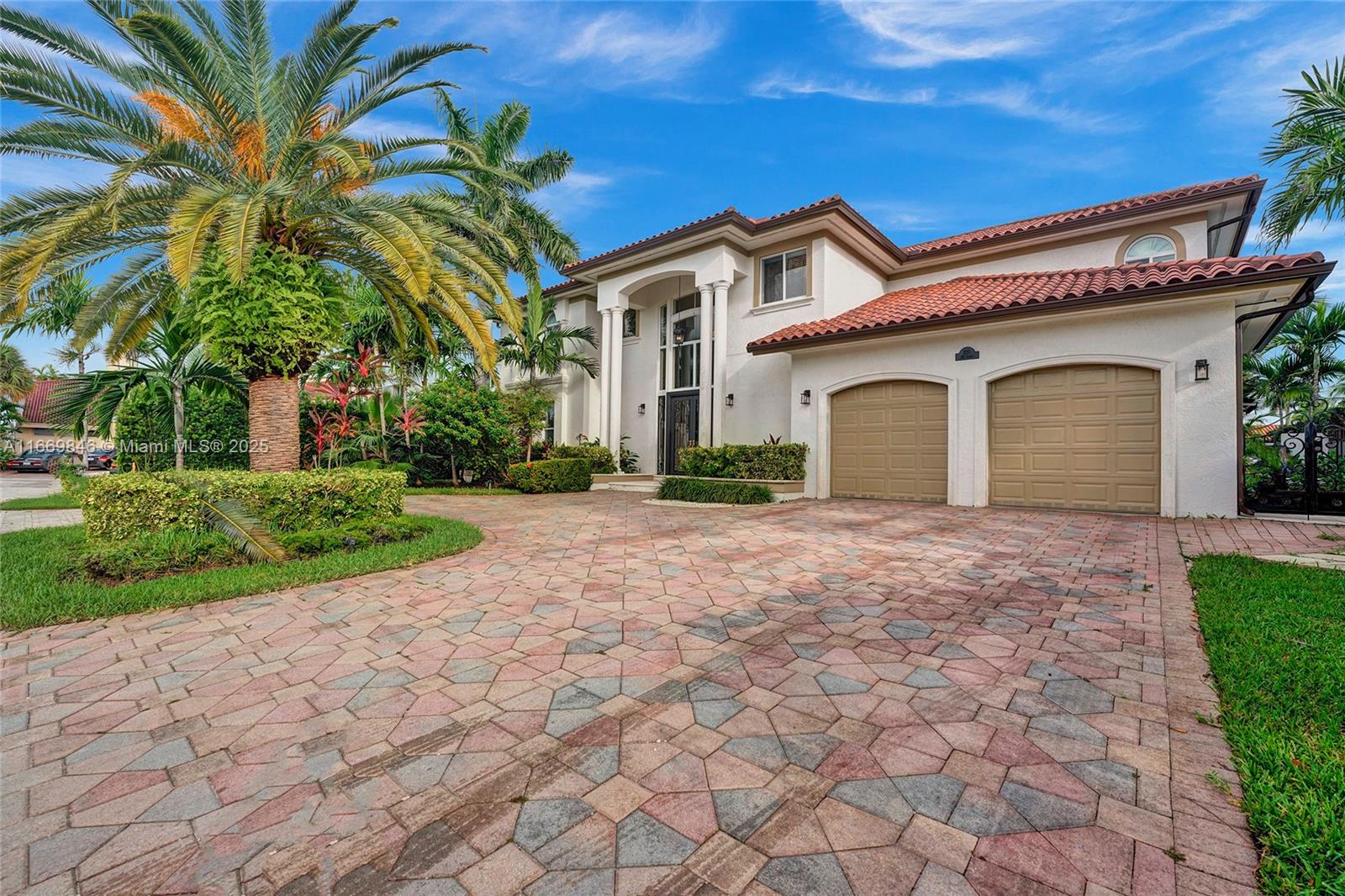 EASTERN SHORES 1ST ADDN - Residential