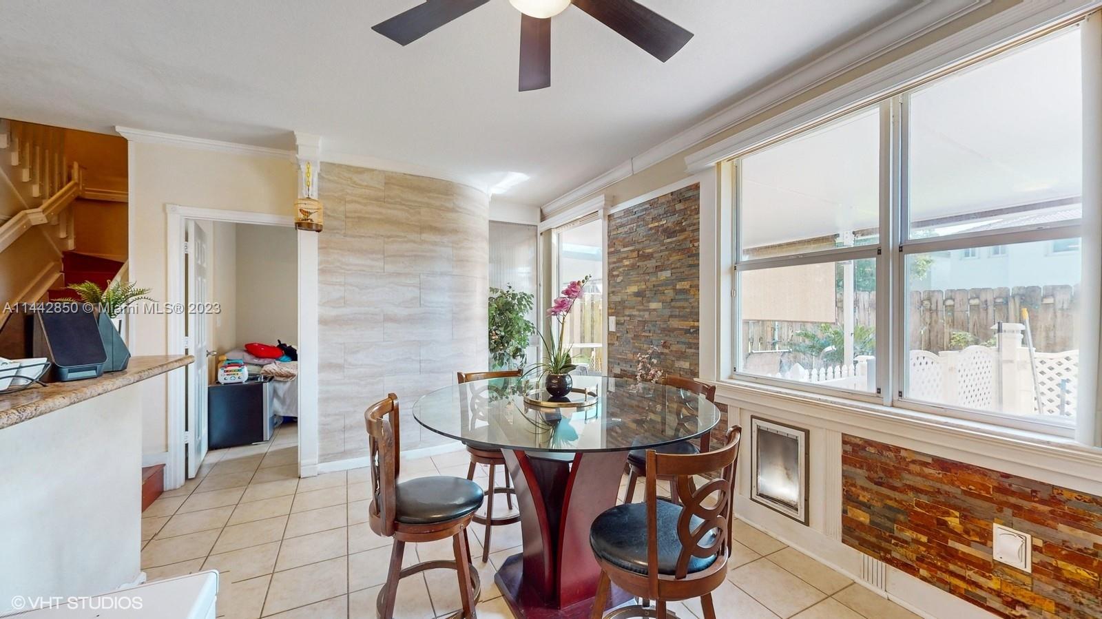 FLORIDIAN ISLES SOUTH - Residential