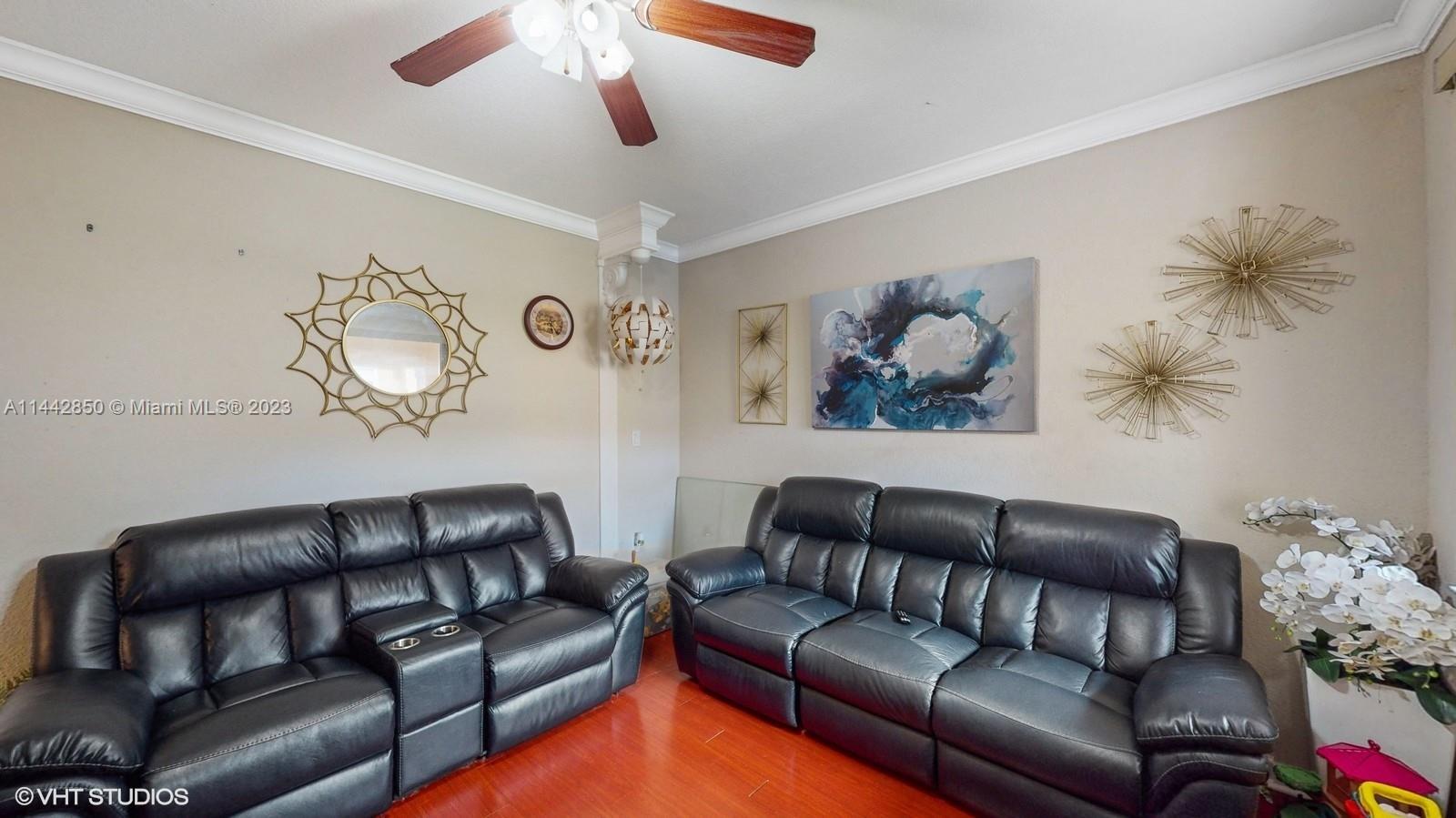 FLORIDIAN ISLES SOUTH - Residential