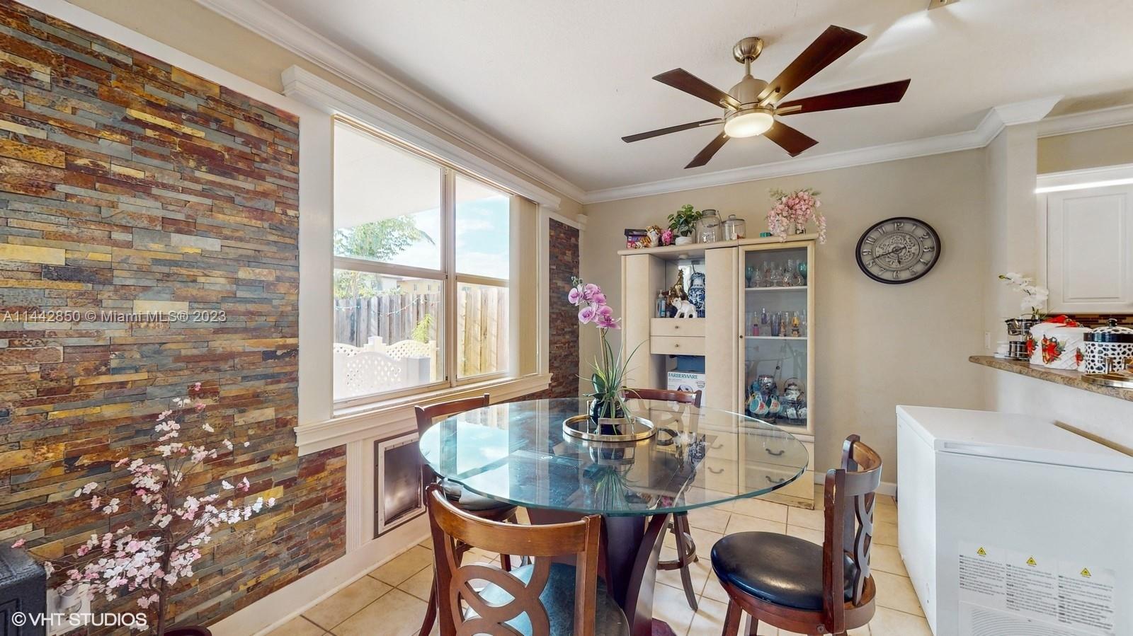FLORIDIAN ISLES SOUTH - Residential