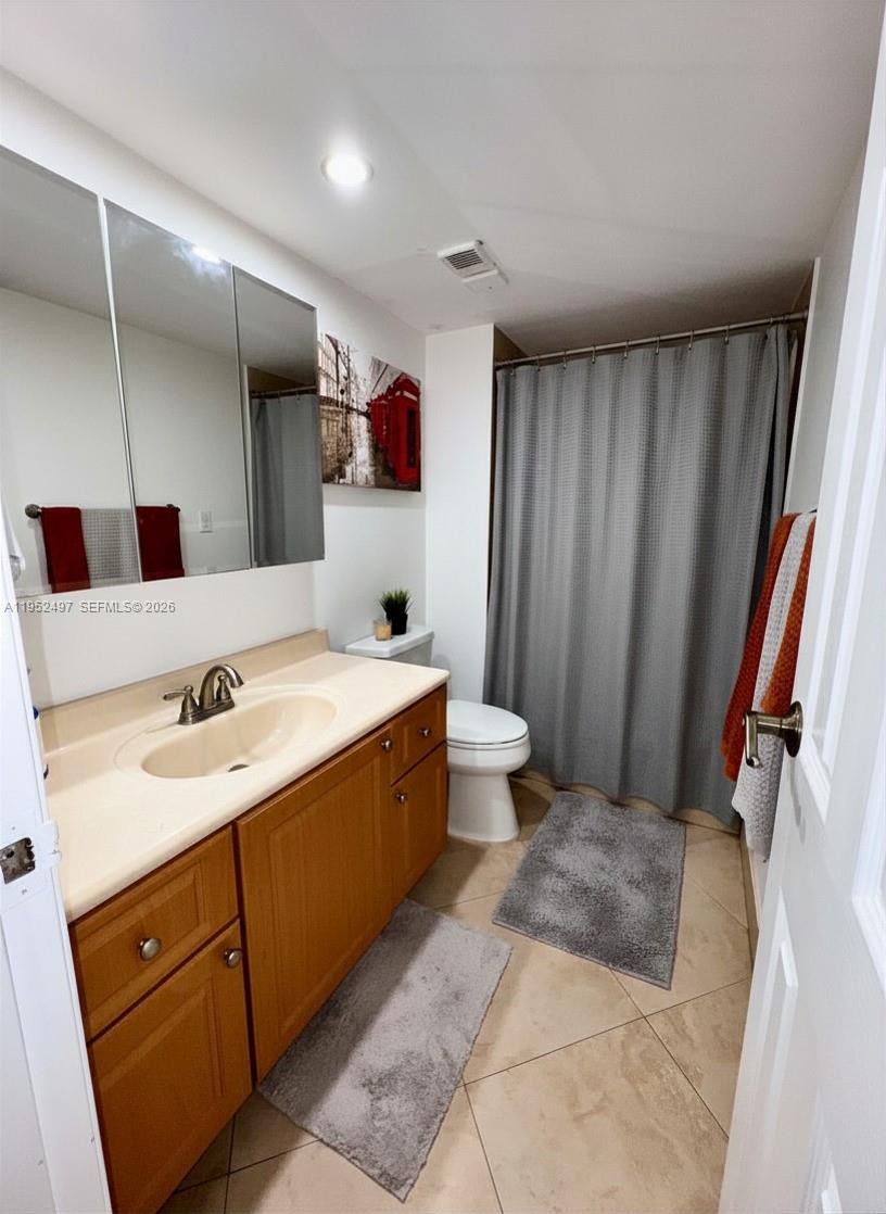 THE RIVIERA CONDO - Residential