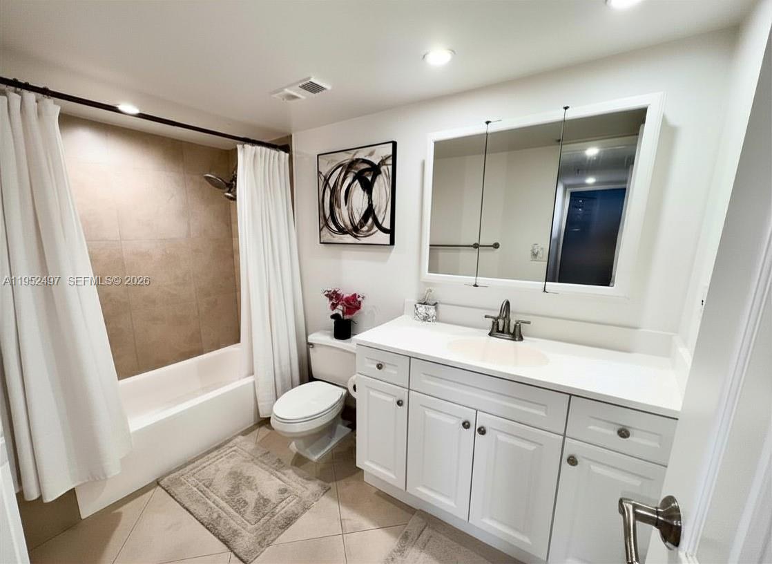 THE RIVIERA CONDO - Residential