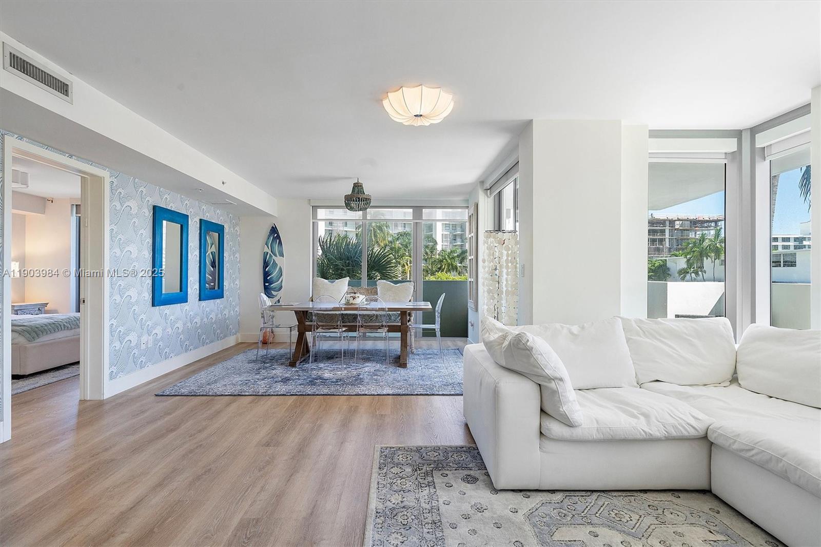 THE PALMS CONDO - Residential