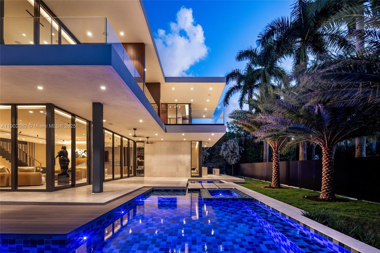 SUNSET ISLANDS-ISLAND NO - Residential