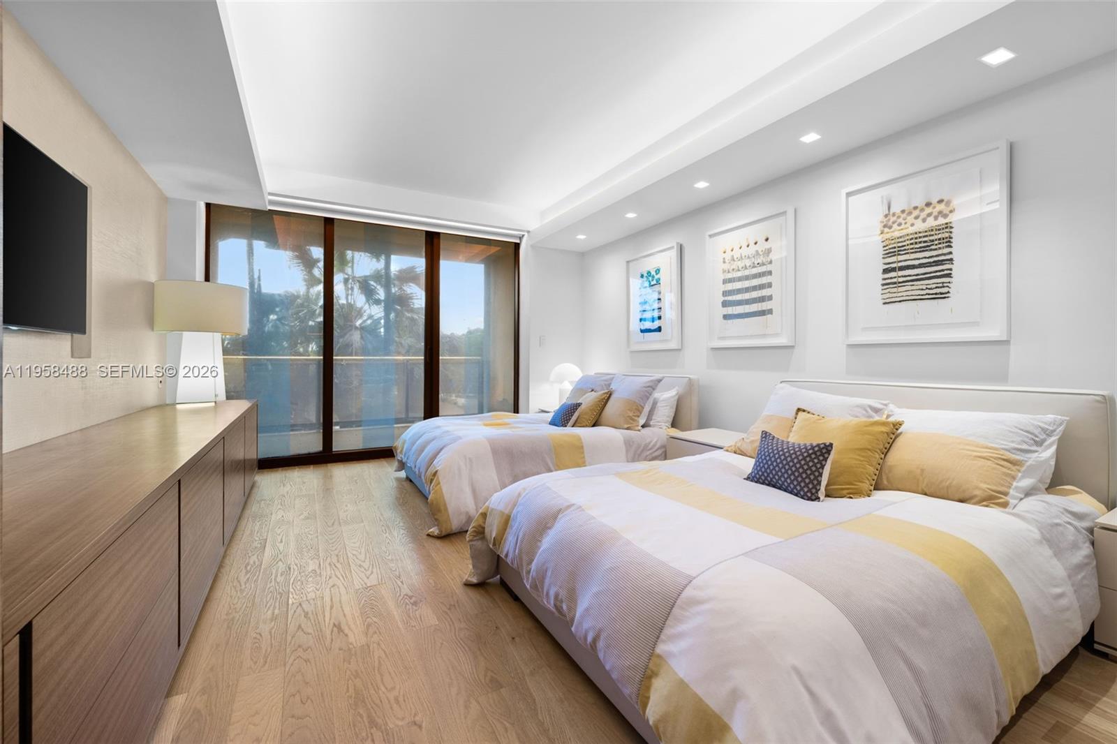 BAL HARBOUR TOWER CONDO - Residential