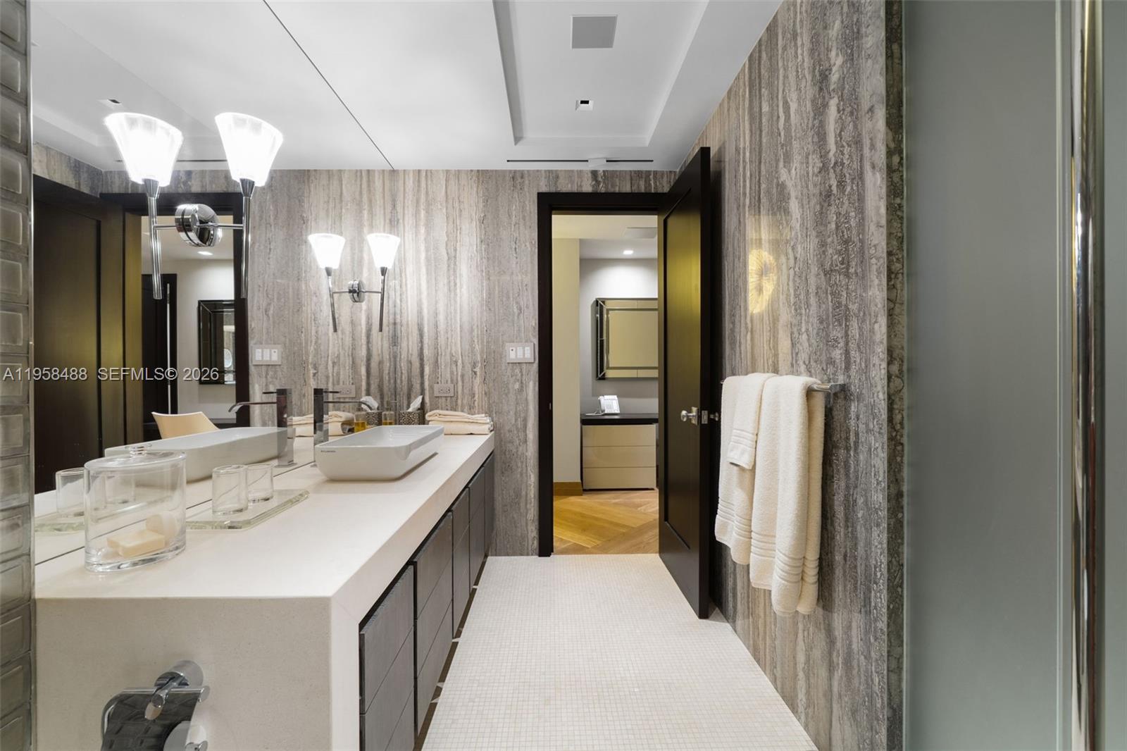 BAL HARBOUR TOWER CONDO - Residential
