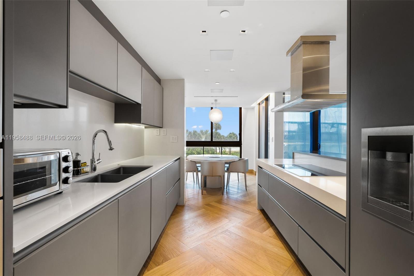 BAL HARBOUR TOWER CONDO - Residential