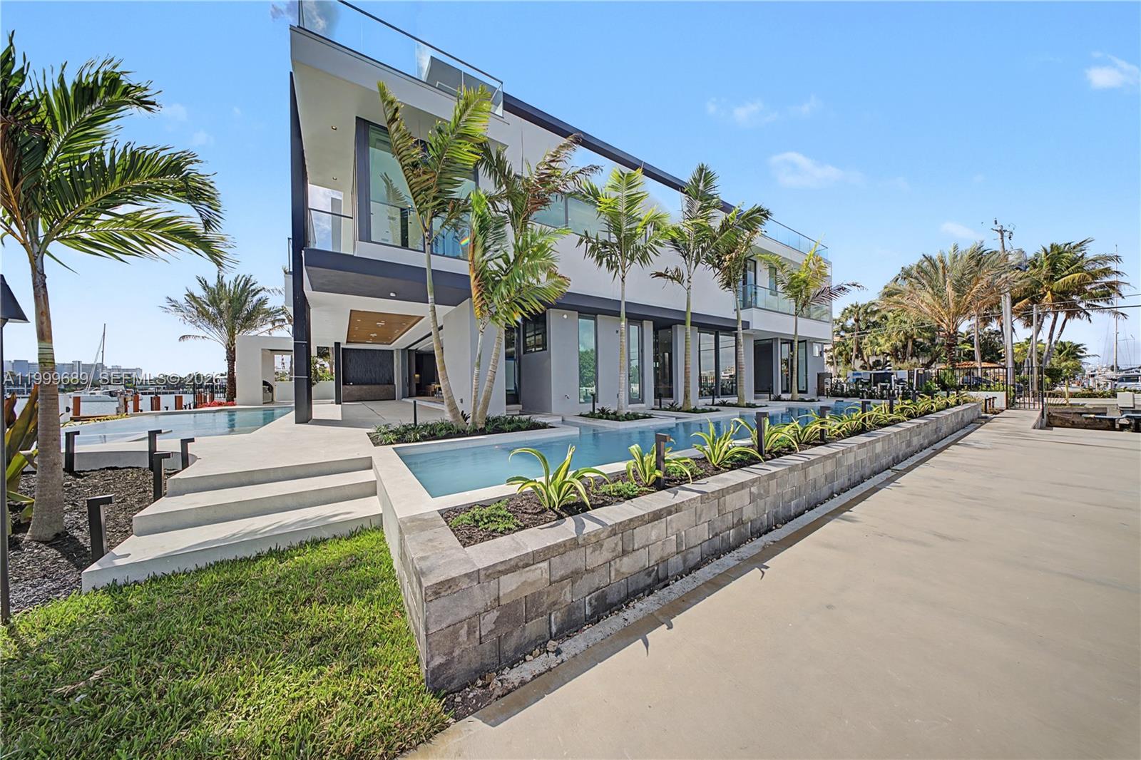 LUCILLE ISLAND - Residential